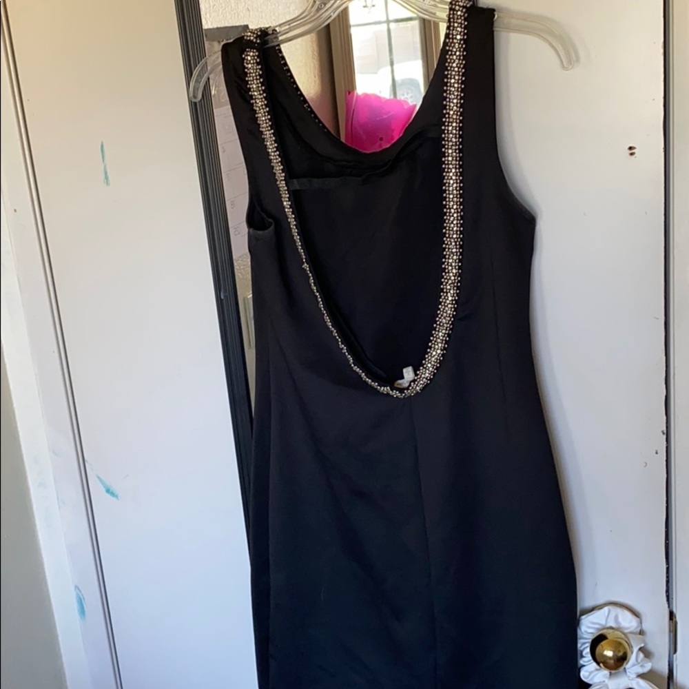 Dress - Picture 3 of 3